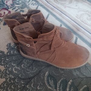 Born Tarkiln Glazed Ginger Distressed Suede Ankle Boot